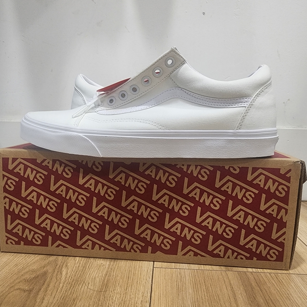 Vans Men's Classic White Sneakers